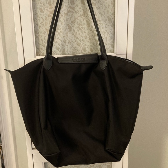 Longchamp Le Pliage Tote Bag - Picture 3 of 16